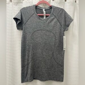 NWT lululemon Swiftly Tech Short Sleeve 2.0 Size 10
